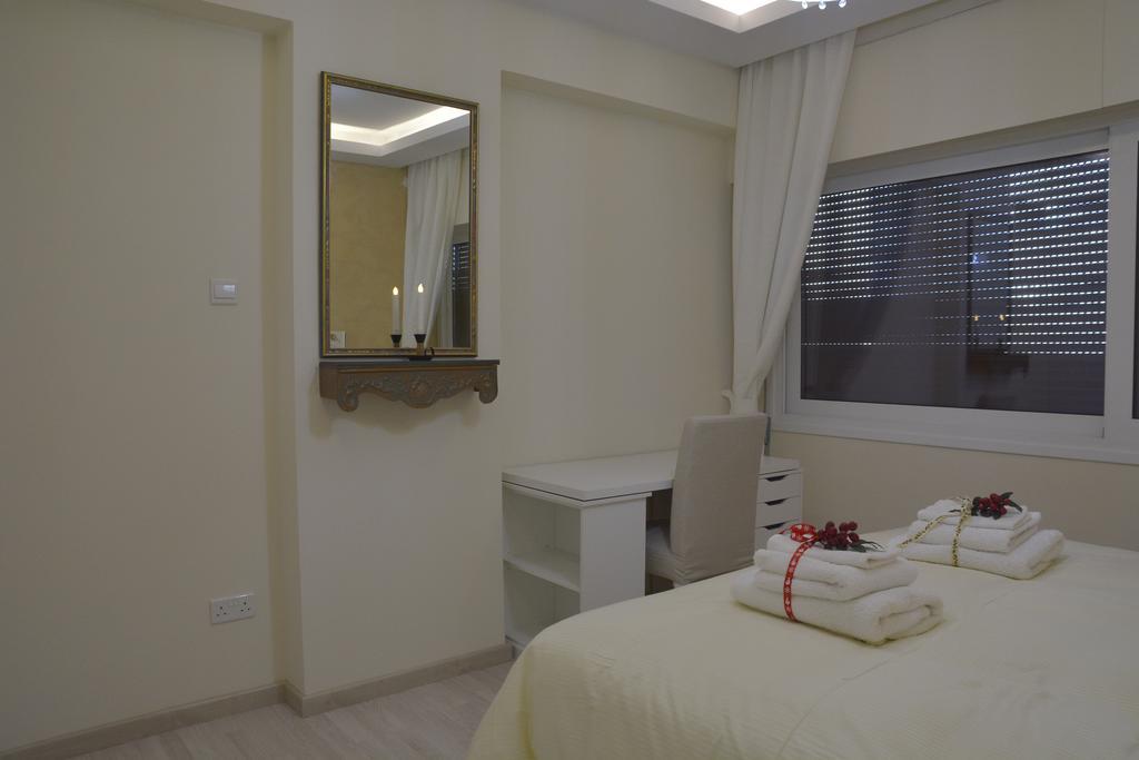 The Central Suites Nicosia Ngoại thất bức ảnh