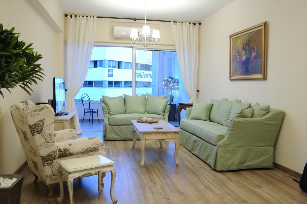 The Central Suites Nicosia Ngoại thất bức ảnh