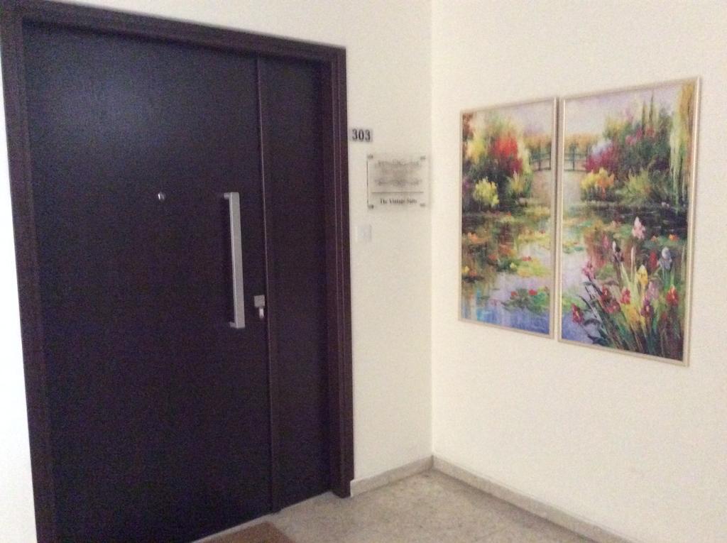 The Central Suites Nicosia Ngoại thất bức ảnh