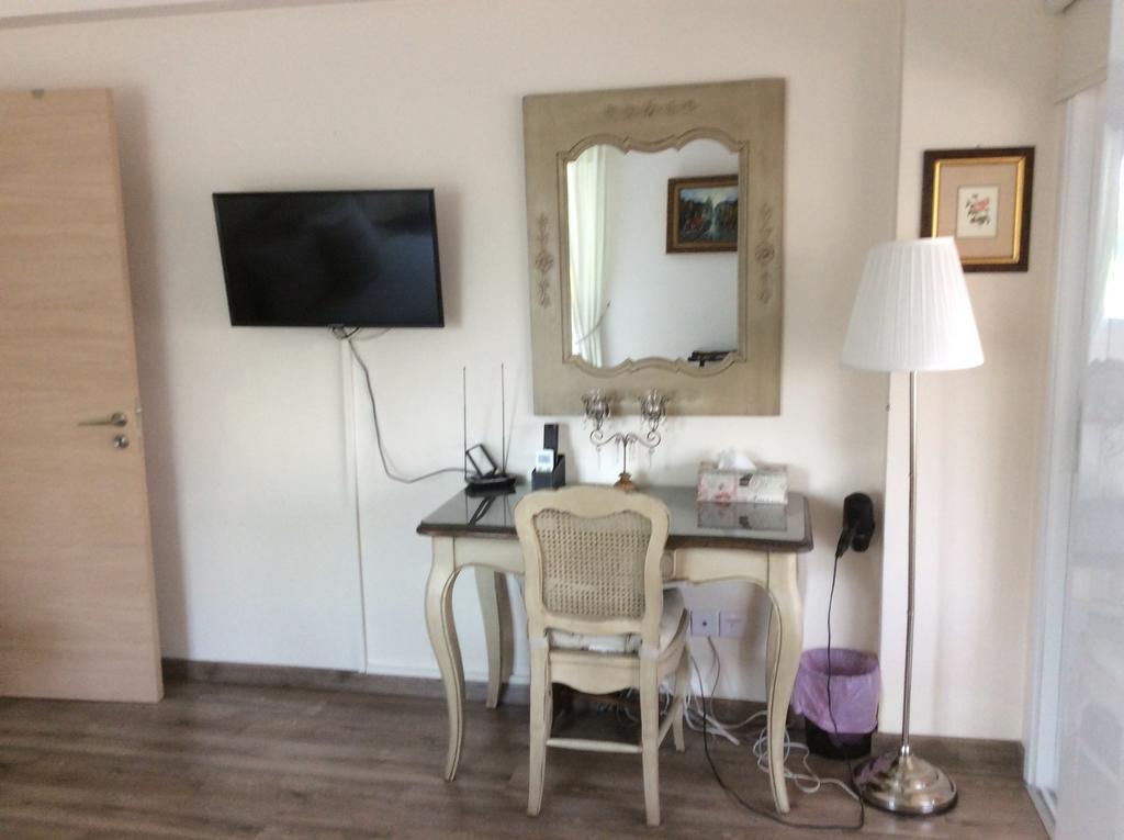The Central Suites Nicosia Ngoại thất bức ảnh